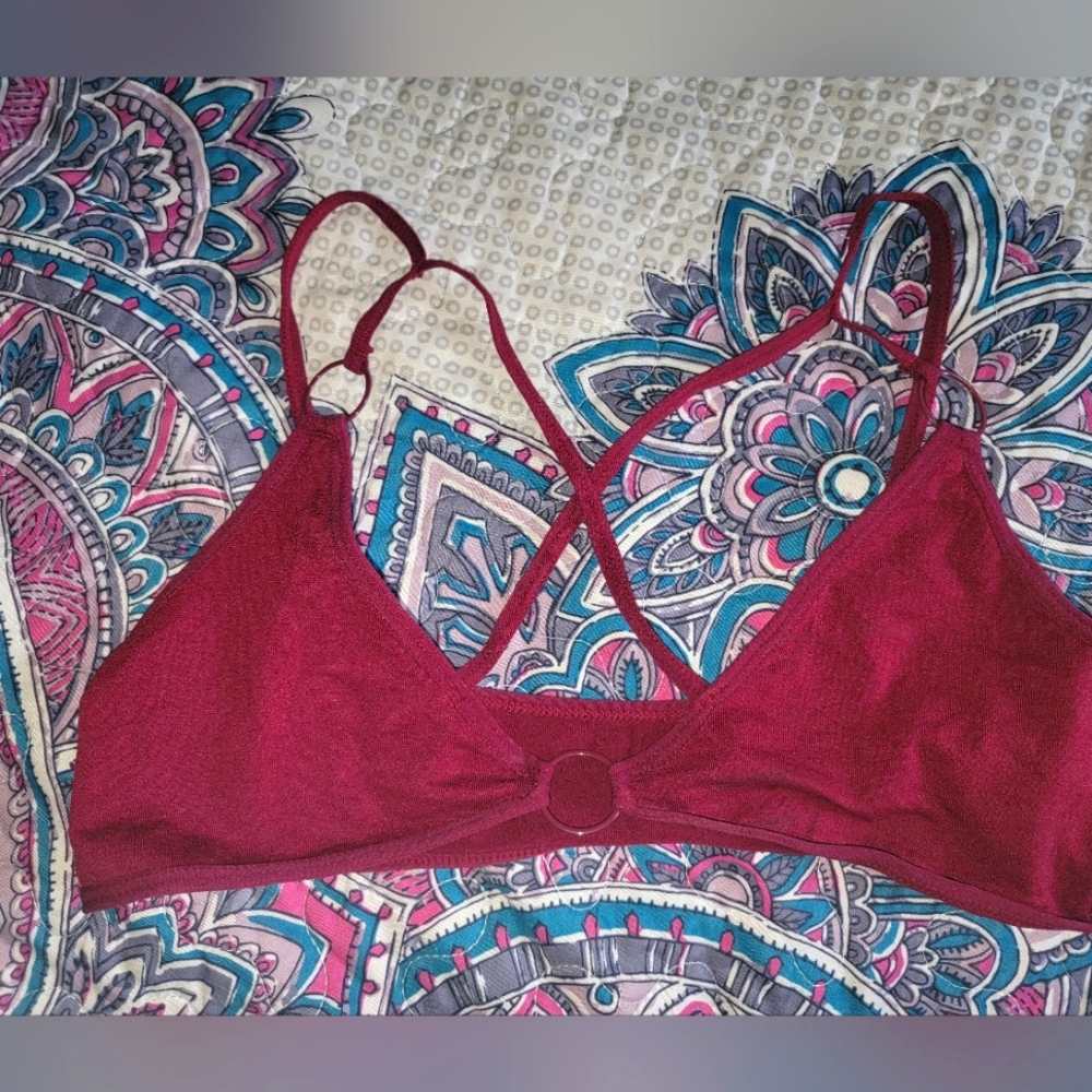 Burgundy strappy bralette small medium